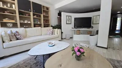 LARGE GUEST HOUSE Apartment near the Center