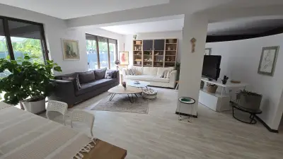 LARGE GUEST HOUSE Apartment near the Center