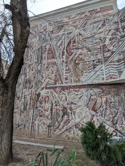 Stone mosaic wall
