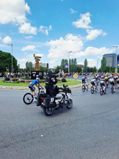 Giro d’Italia statue