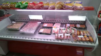 магазин за млечни и месни продукти