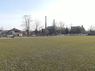 Стадион Езерово