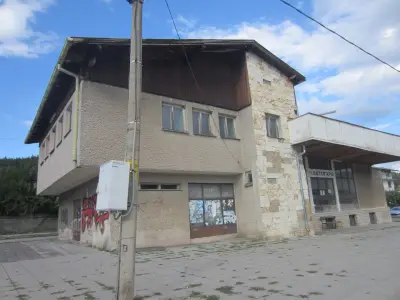 Автогара Добринище
