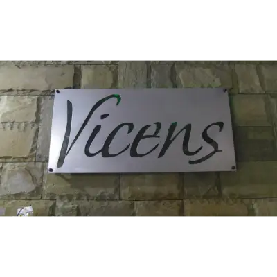 Магазин за бижута и аксесоари VICENS