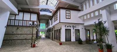 Кафе Бри
