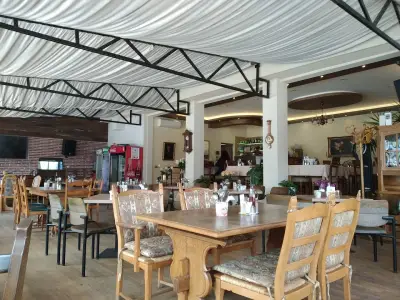 "Бистро Картал" Ресторант и обедно меню