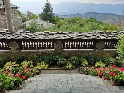 Delchevata Kushta V Leshten