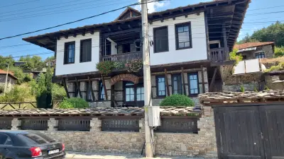 Delchevata Kushta V Leshten