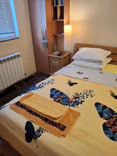 Stay with me bed and breakfast, parking.