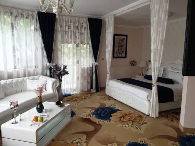 Residence Konstantina Palace