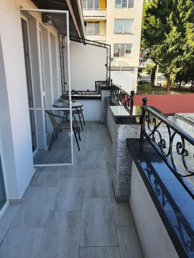 Хотел Паризи