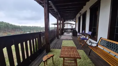 Панорама хаус Лещен и еко къщи Дървена и Землянка