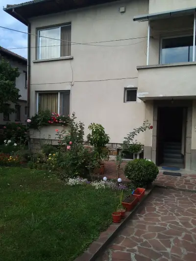 Borova House