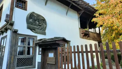 Семеен Хотел Извора