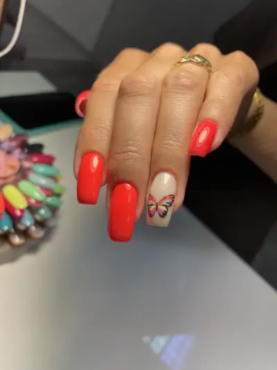 Nail Bar Mona LTD