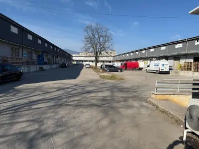 Искам Склад