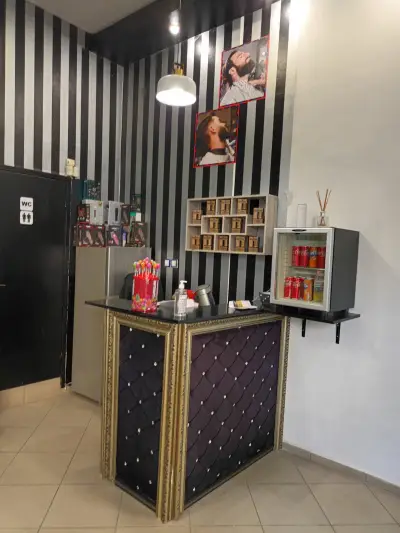 Barber Shop Magic Fingers