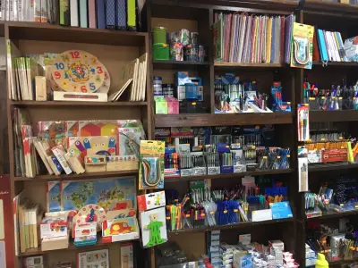 Книжарница "Златев"