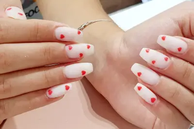 CONTRAST nail salon Габрово / No name studio
