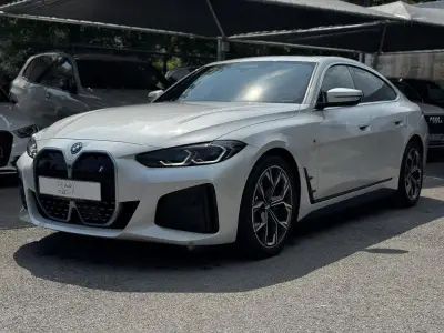 Showroom Pearl Exclusive Cars