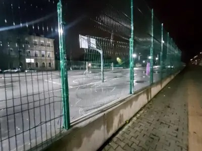 Спортна площадка на Медицински Университет - София
