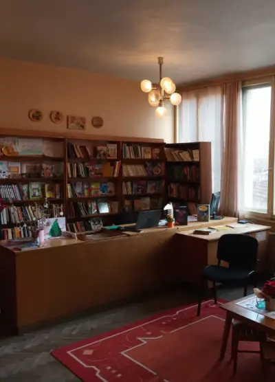 Библиотека при НЧ "Искра - 1898"