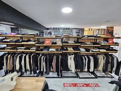 Pause jeans Gotse Delchev