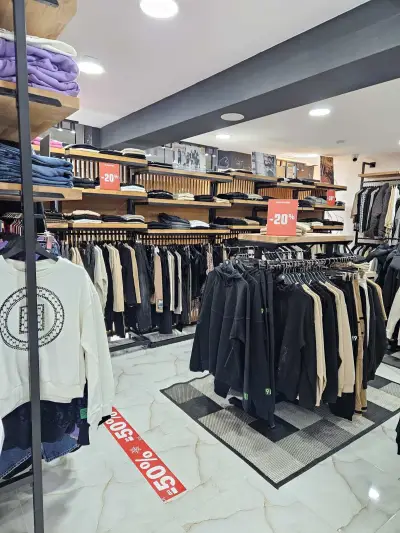 Pause jeans Gotse Delchev