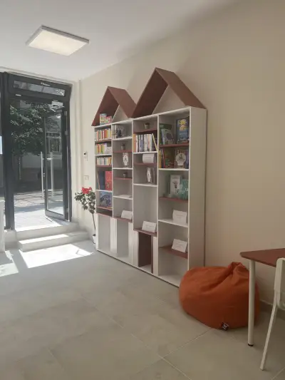 Детска школа и книжарница “Четливко”