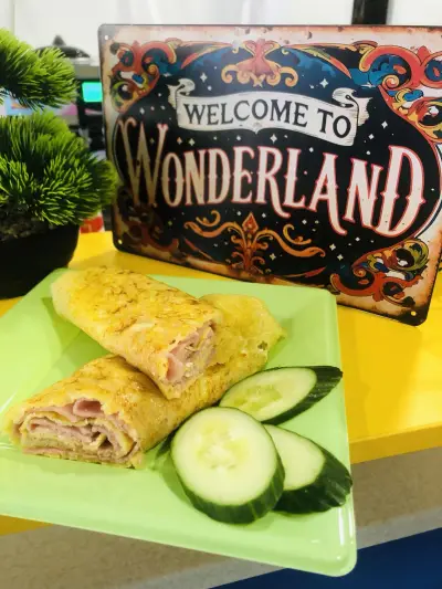 Wonderland_Candy shop