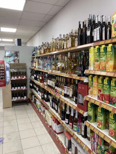 Супермаркет Червен Площад
