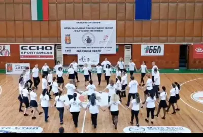 Клуб за български народни танци "От Извора"