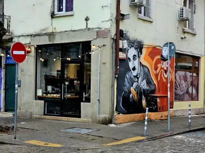 Charlie Chaplin - graffiti street art.