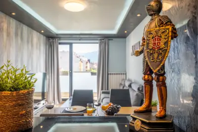 2BDR Apartment Art Soldier Green