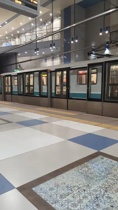 Метростанция Медицински университет