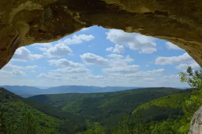 Скална килия “Подковата”