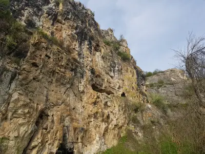 Скална църква