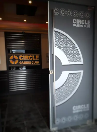 Circle gaming club