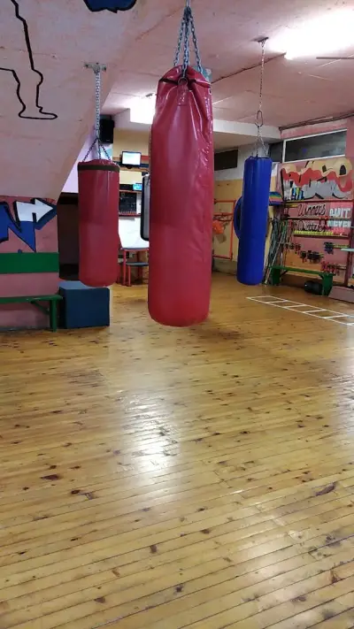 Спортен център Олимпия джим