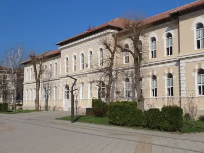 СУ "КОЗМА ТРИЧКОВ"
