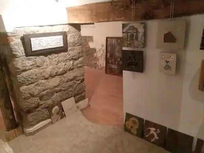 Център за изкуство занаятия и етнография УЧИЛИЩЕТО