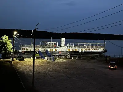 Хотелски комплекс Радецки град Козлодуй