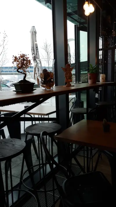 Eddy's Cafe Gelato BAR