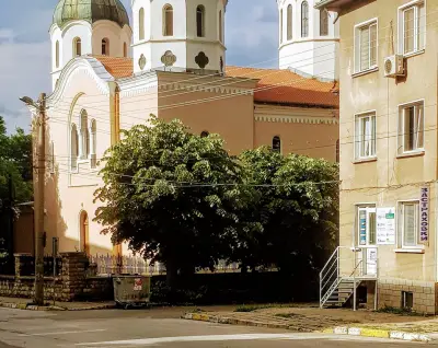 Застрахователен Брокер | Надя Ценова | Либра Враца