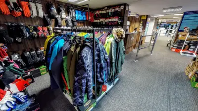 Ski & Board Traventuria - Borovets