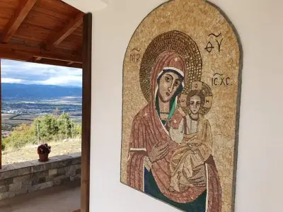 Параклис "Света Троица" местността Духа стъпка