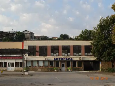 Свищов