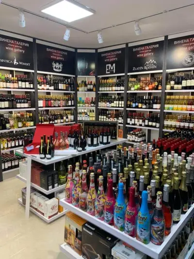 K&M Tobacco and Drinks