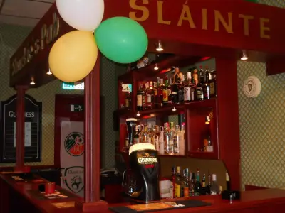 Sharkies Pub,Sandaski