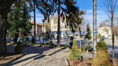 Адоре
